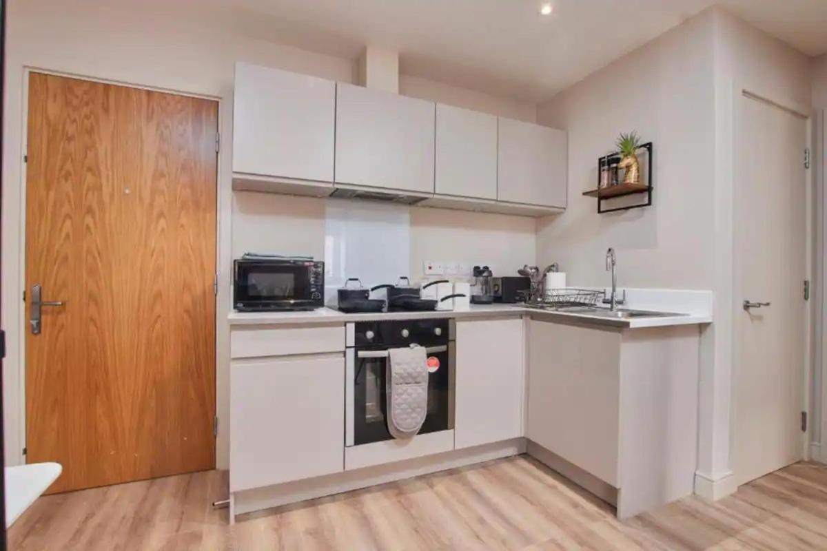 Beautiful 1 Bedroom Flat In Leeds - Sleeps 4 Exterior photo