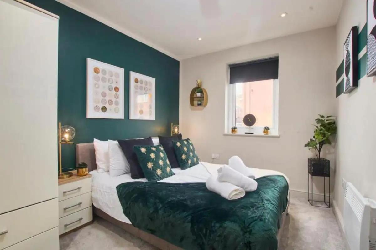 Beautiful 1 Bedroom Flat In Leeds - Sleeps 4 Exterior photo